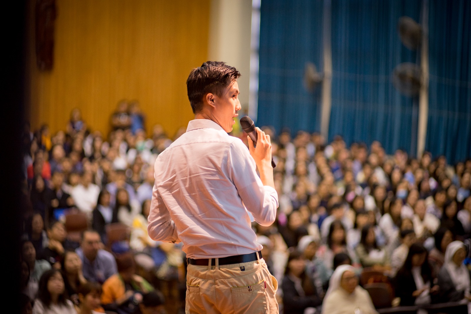 We Grow A Community Of Leaders To Create Sustainable Changes
